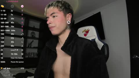 Snapshot of jhn_morghan chatting on 12.31.24 Morghan online show from 12.31.24