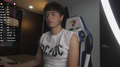 Snapshot of jhn_morghan chatting on 10.24.25 Morghan online show from 10.24.25