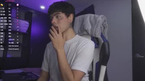 Snapshot of jhn_morghan chatting on 10.30.25 Morghan online show from 10.30.25