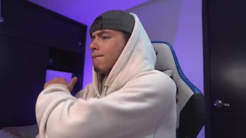 Snapshot of jhn_morghan chatting on 02.18.26 Morghan online show from 02.18.26