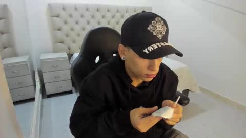 jhoanleandro online show from 12.01.25