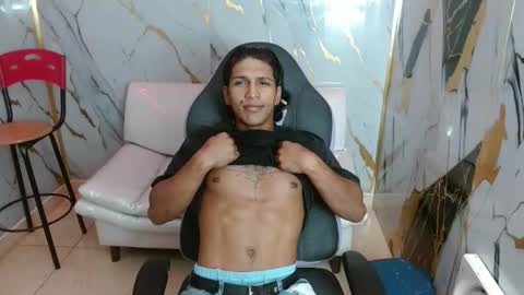 Snapshot of jhon_cooper18 chatting on 02.01.26 jhost online show from 02.01.26