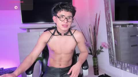 JHONNATHAN online show from 05.20.26