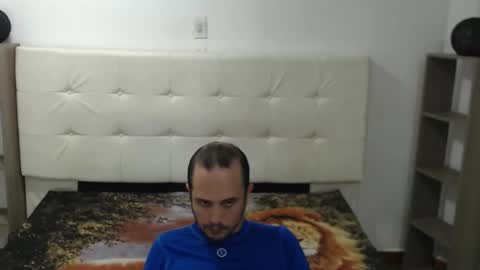 Snapshot of jhontorres018 chatting on 11.19.25 jhontorres018 online show from 11.19.25