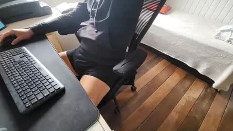 Snapshot of jhony_xx chatting on 09.27.25 Jhonny y Naty online show from 09.27.25