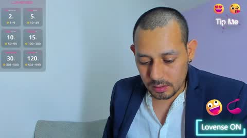 Jhony Alzate online show from 12.14.24