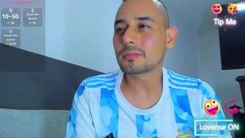 Jhony Alzate online show from 02.13.25