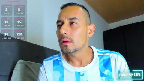 Jhony Alzate online show from 11.12.25