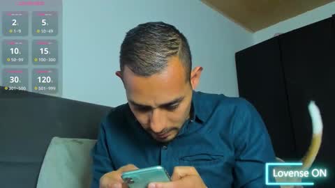 Snapshot of jhonyalzate chatting on 02.24.26 Jhony Alzate online show from 02.24.26