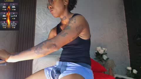 Snapshot of jhonymiller chatting on 02.09.25 jhonymiller online show from 02.09.25