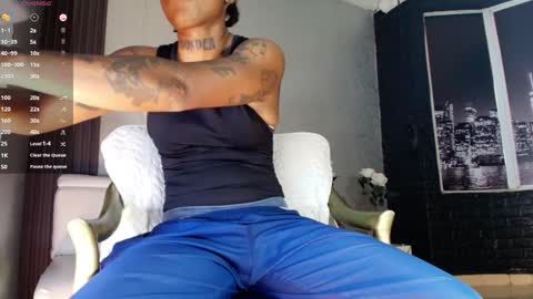 Snapshot of jhonymiller chatting on 02.23.25 jhonymiller online show from 02.23.25