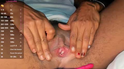 Snapshot of jhonymiller chatting on 10.09.25 jhonymiller online show from 10.09.25