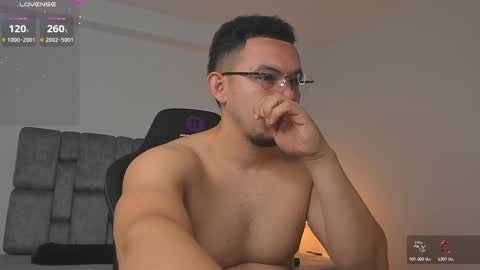 Jhonatan80  online show from 11.19.25