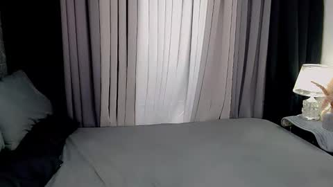 jhuliana_and_charles_room online show from 11.22.25