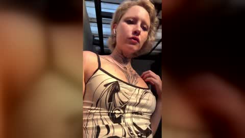 jigglipuff_ online show from 02.10.26