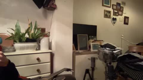 Snapshot of jiggz1986 chatting on 12.29.24 Jigz1986 online show from 12.29.24