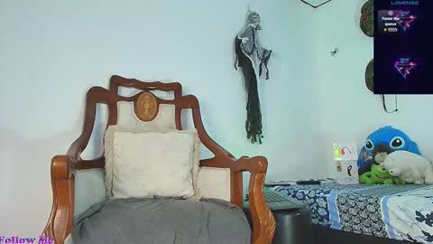 Jimm  Independent Model  online show from 10.29.25