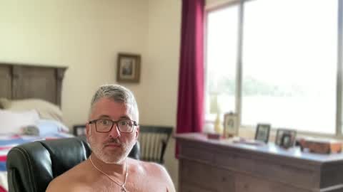 Dad of Three online show from 09.27.25