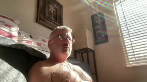 Dad of Three online show from 11.22.25