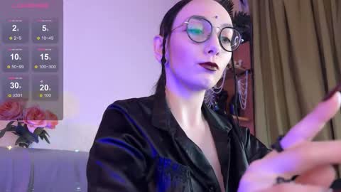 Jinhee Noir online show from 12.02.25