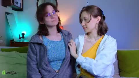 Hey Guys We are Julia ginger  Tina brunette online show from 05.31.26