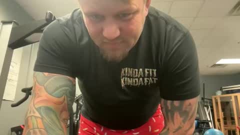 Snapshot of jitzgolfer chatting on 12.02.25 jitzgolfer online show from 12.02.25