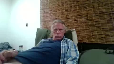 jizzmitten5 online show from 03.10.26