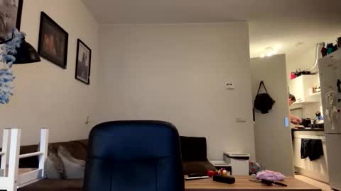 jjd8 online show from 10.31.25