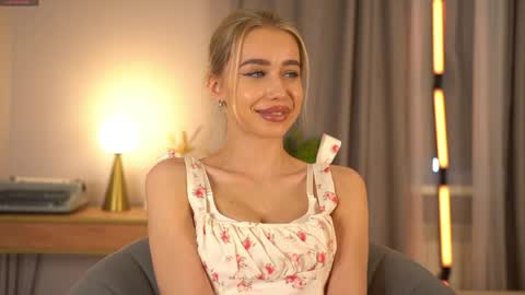 Jenny online show from 03.08.26