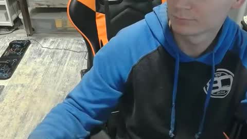 Snapshot of jjhynes402 chatting on 10.31.25 Jake online show from 10.31.25