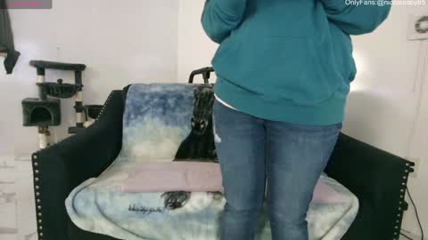 Nicole  Allen online show from 12.27.24