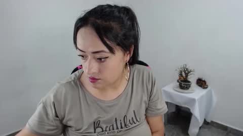 Julieta online show from 04.24.26