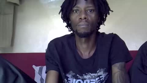 Snapshot of jkings_ chatting on 12.20.25 King online show from 12.20.25