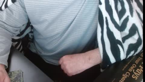 Snapshot of jksurf chatting on 03.01.26 me online show from 03.01.26