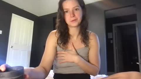 Snapshot of jlynn1997 chatting on 05.13.26 jlynn1997 online show from 05.13.26