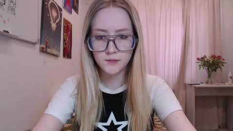 joan_kiss online show from 04.23.26