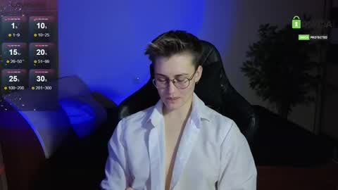 Snapshot of joan_night chatting on 11.04.25 J online show from 11.04.25