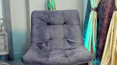 JOAN SAENZ online show from 02.26.25