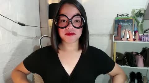 Snapshot of joanagorgeous chatting on 02.14.25 Joana online show from 02.14.25