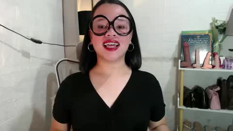 Snapshot of joanagorgeous chatting on 02.25.25 Joana online show from 02.25.25