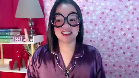 Snapshot of joanagorgeous chatting on 10.04.25 Joana online show from 10.04.25