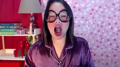 Snapshot of joanagorgeous chatting on 10.23.25 Joana online show from 10.23.25