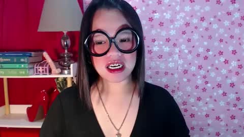 Snapshot of joanagorgeous chatting on 11.06.25 Joana online show from 11.06.25