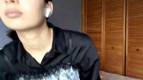 joanaphippin online show from 05.16.26