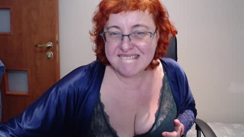 Snapshot of joannaandneighbour chatting on 12.23.24 Joanna and Greg online show from 12.23.24