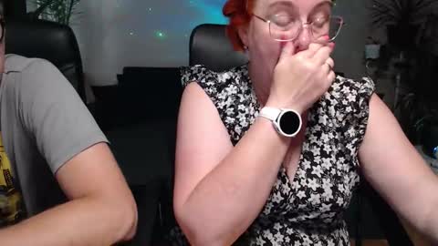 Snapshot of joannaandneighbour chatting on 09.09.25 Joanna and Greg online show from 09.09.25