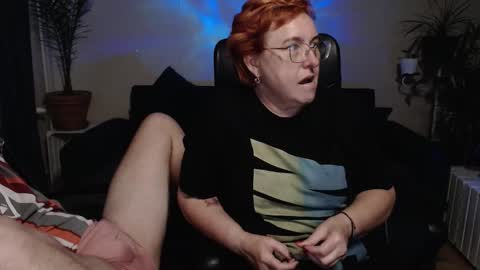 Snapshot of joannaandneighbour chatting on 10.05.25 Joanna and Greg online show from 10.05.25