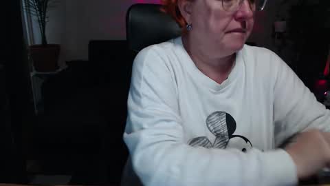 Snapshot of joannaandneighbour chatting on 10.17.25 Joanna and Greg online show from 10.17.25