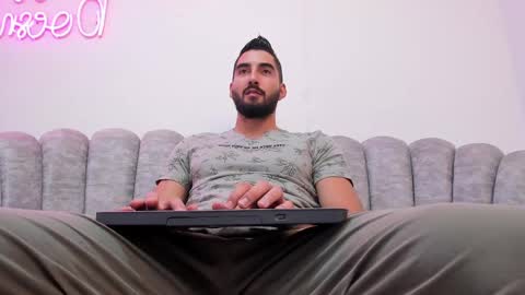 Snapshot of joao_batista_team chatting on 02.25.25 JOAO BATISTA online show from 02.25.25