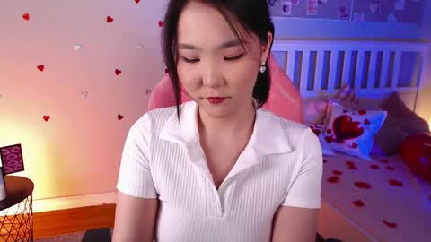 Amina online show from 02.12.25